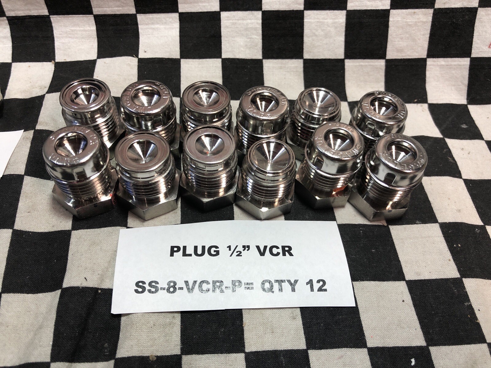 Lot Of 19 Swagelok SS-8-VCR-6-DM, SS-8-VCR-CP, SS-8-VCR-P, SS-8-VCR-6-600 #120B2