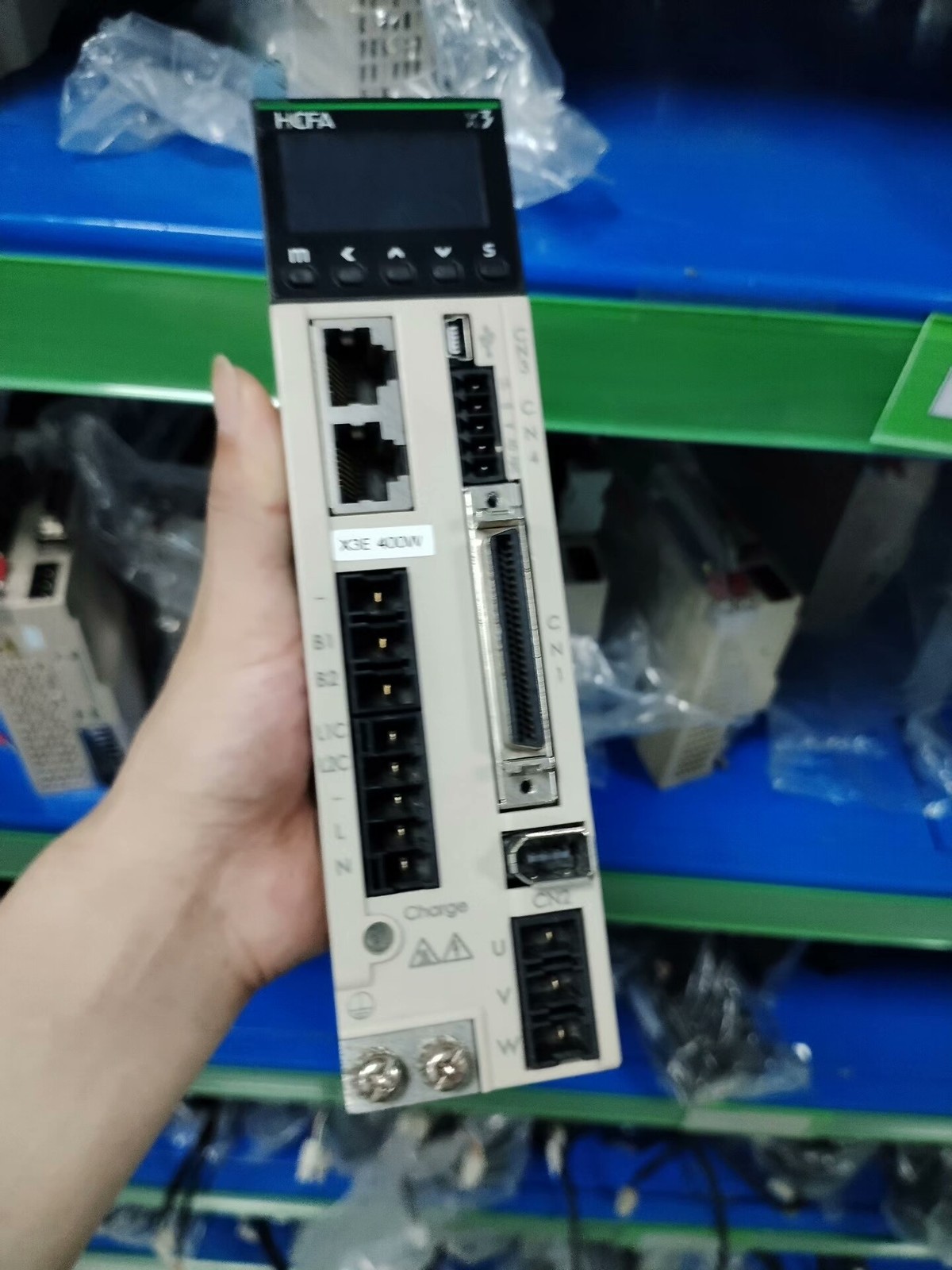 1P HCFA SV-X3EB040A-A2 400W Accept counteroffer