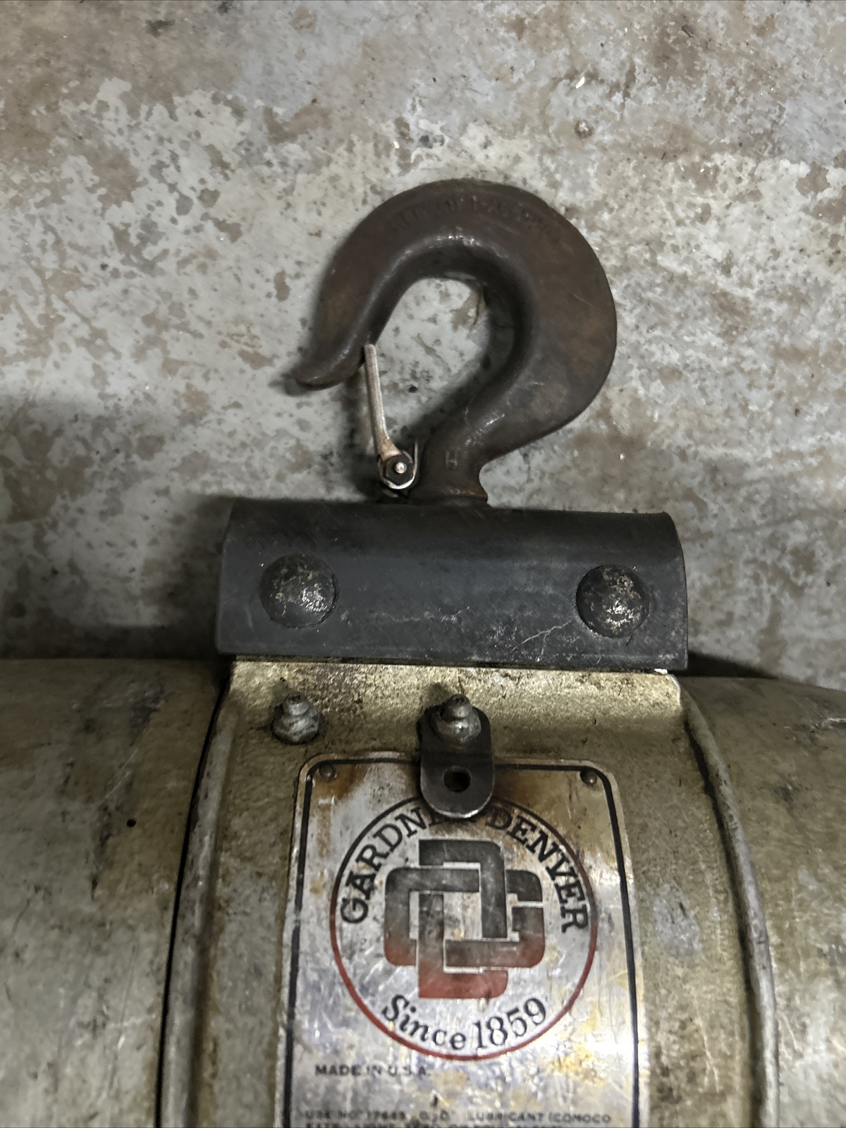 Gardner Denver Chain Hoist 1 Ton 2000# Air Lift
