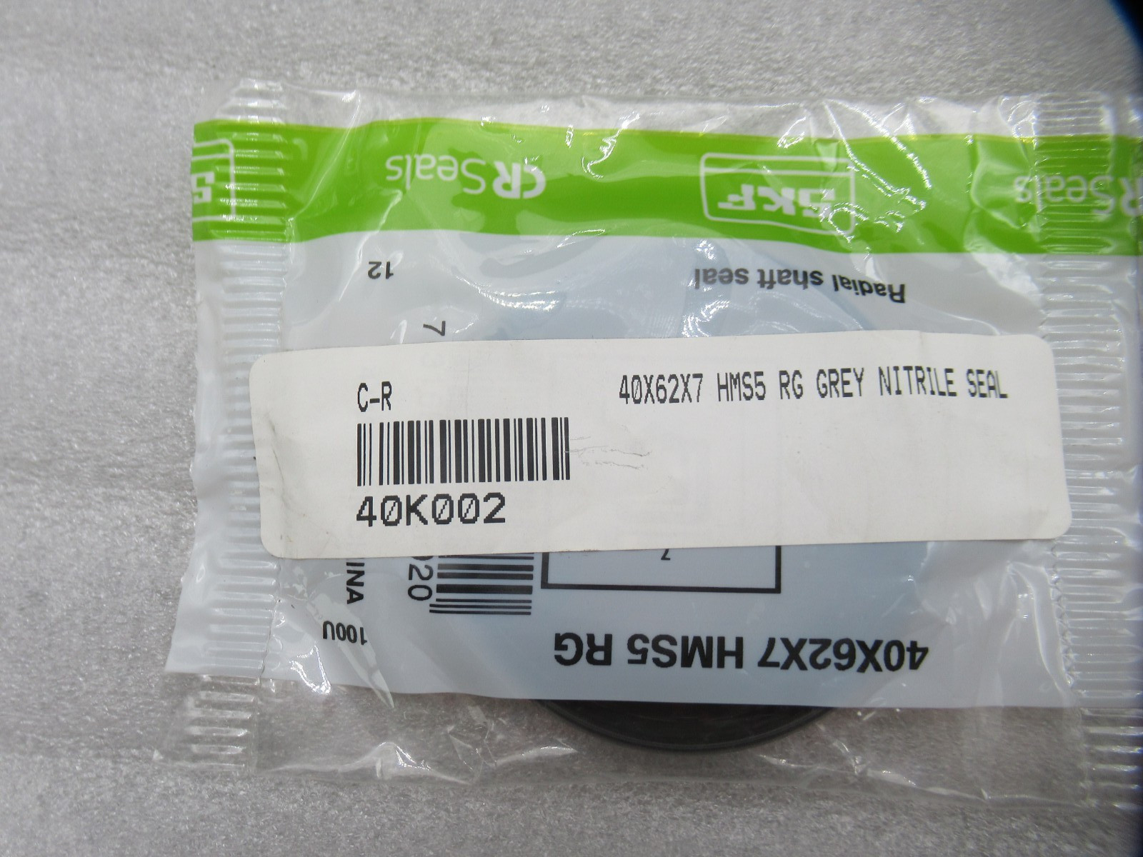 Lot of 2- SKF 40X62X7 HMS5 RG Shaft Seal,HMS5,40mm ID,Nitrile Rubber 40K002