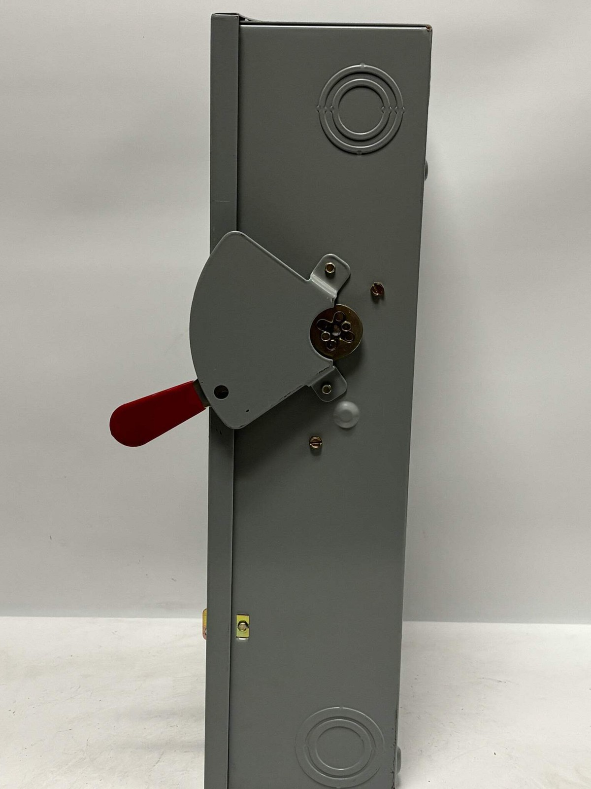 GE Spec‑Setter TG4323 100 A 3‑Pole Fusible Safety Switch (240 V, NEMA 1)