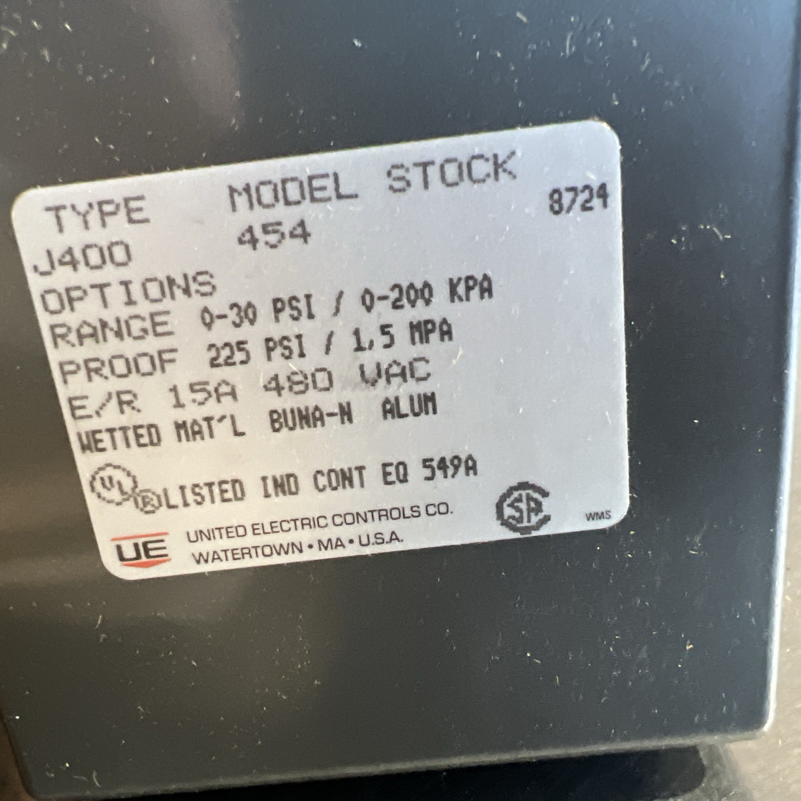 UNITED ELECTRIC J400-454 PRESSURE SWITCH, RANGE 0-30 PSI, 125/250 VAC, 15A, Nos