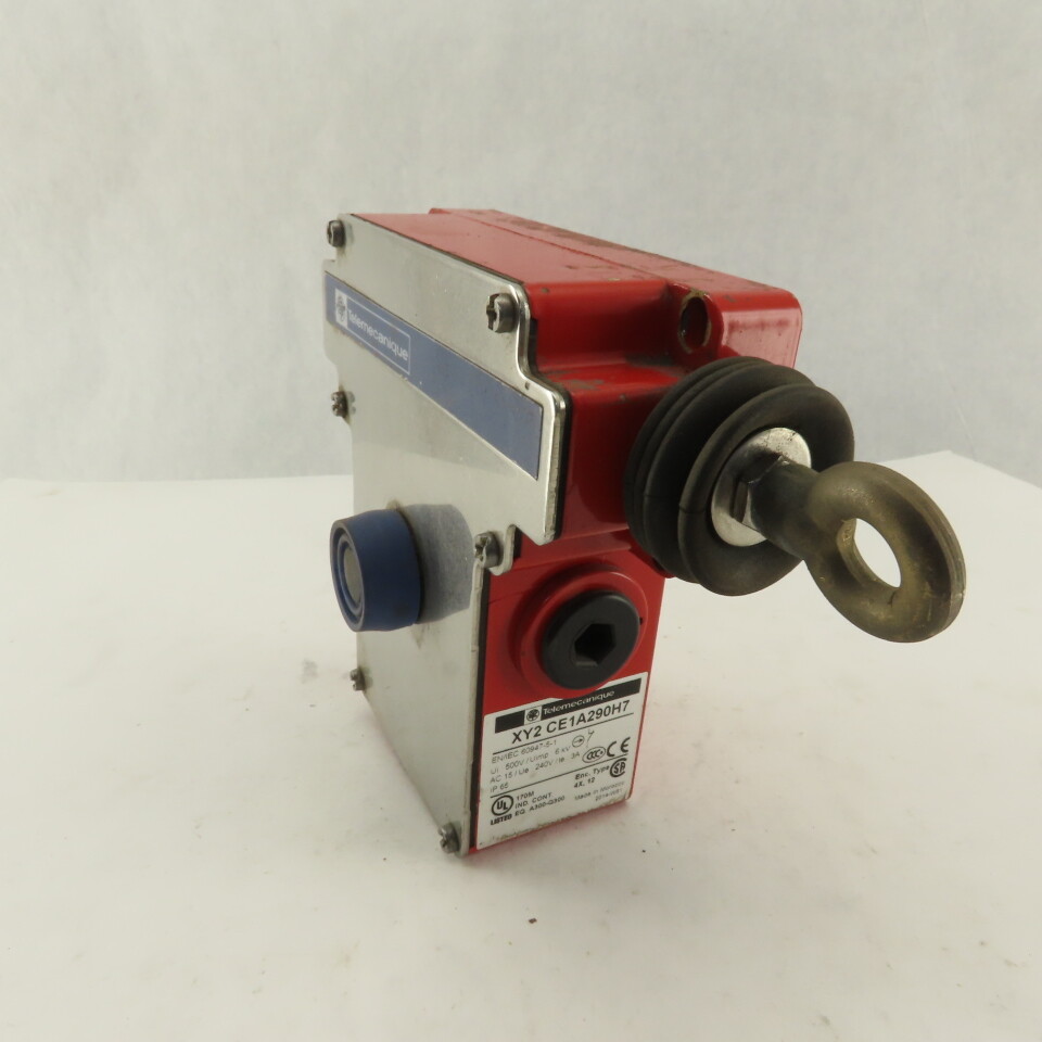 Telemecanique XY2 CE1A290H7 Cable Pull Emergency Stop Button 240V 3A
