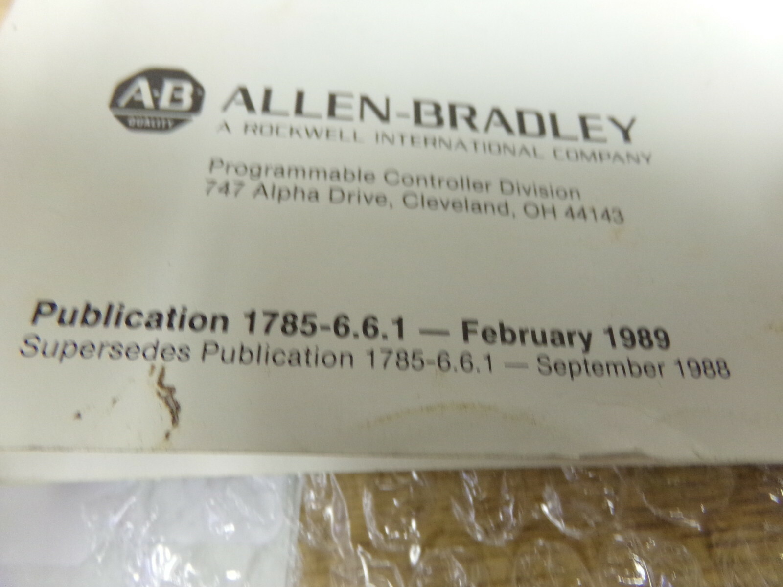 Allen Bradley 955105-40 Assembly and Installation Manual PLC-5 1785-LT2