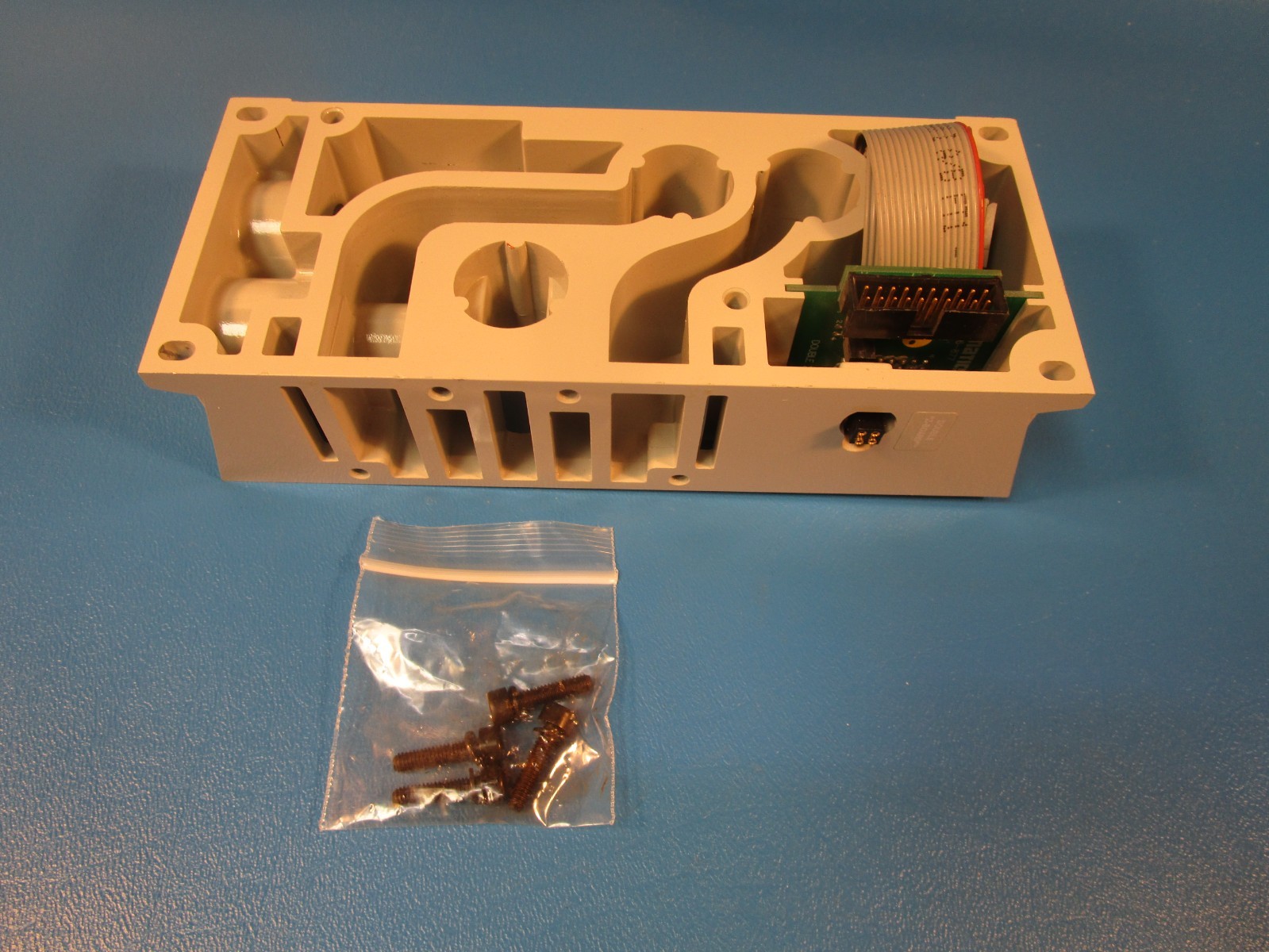 LOT OF 2 Numatics 256-877, Double ZR, Casing Manifold