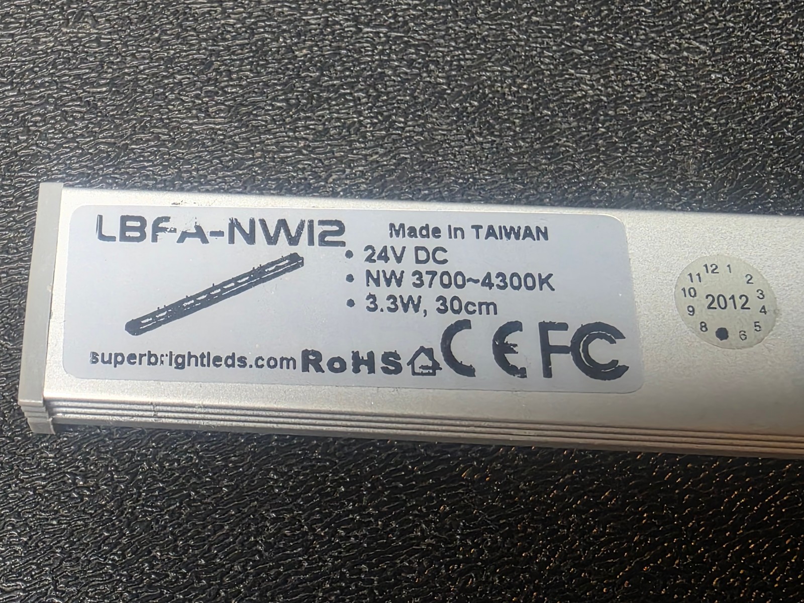 LBFA-NW12 – 24vdc Aluminum Clad LED Light Strip, w/2 Clips and 1 cable