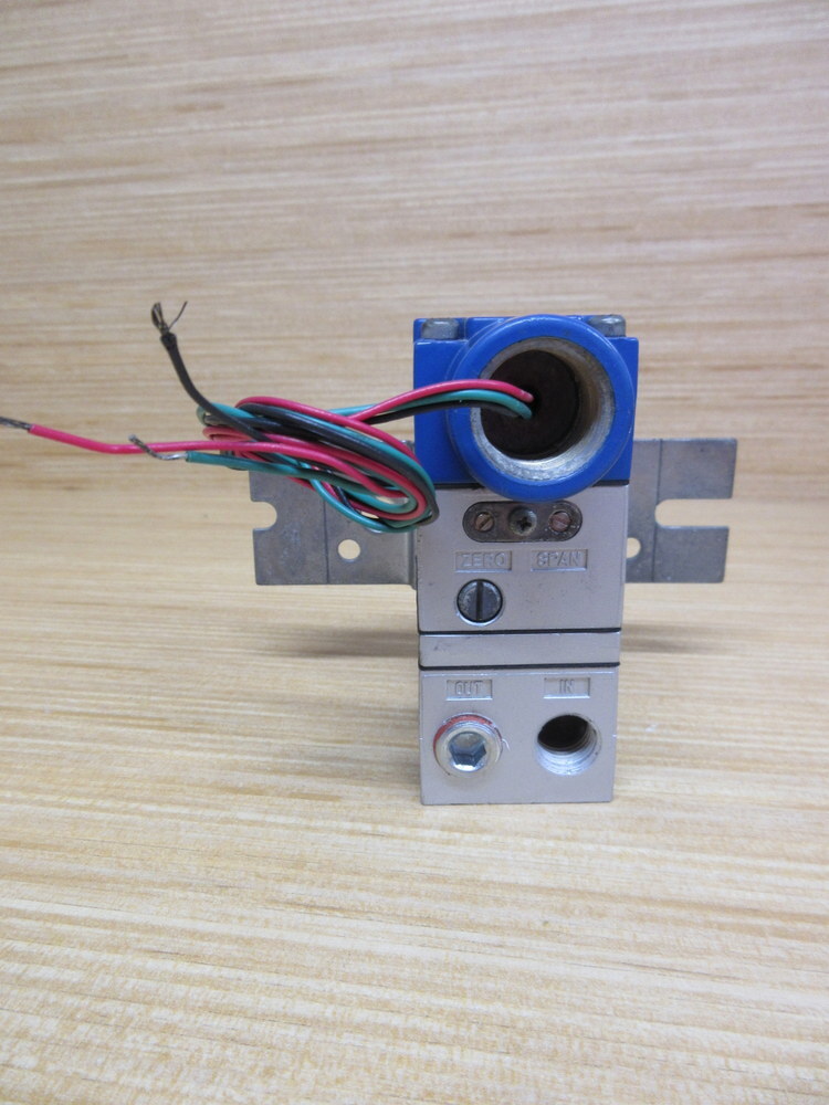 ControlAir 900X Electric To Pneumatic Transducer W/ Mounting Bracket