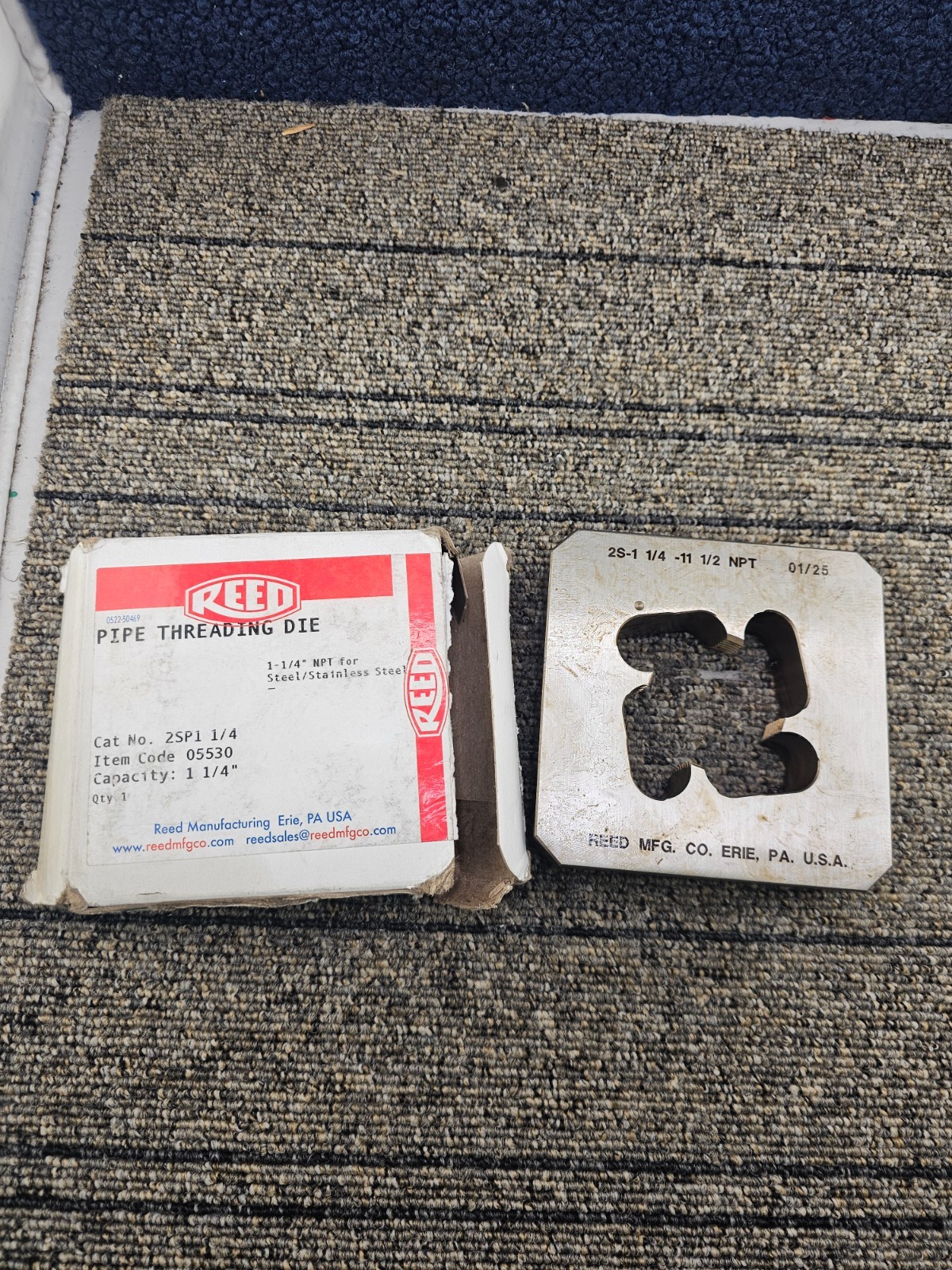 REED 2SP1 1/4 05530: 4″ x 4″ Solid Pipe Threading Die For 1-1/4 inch NPT Pipes