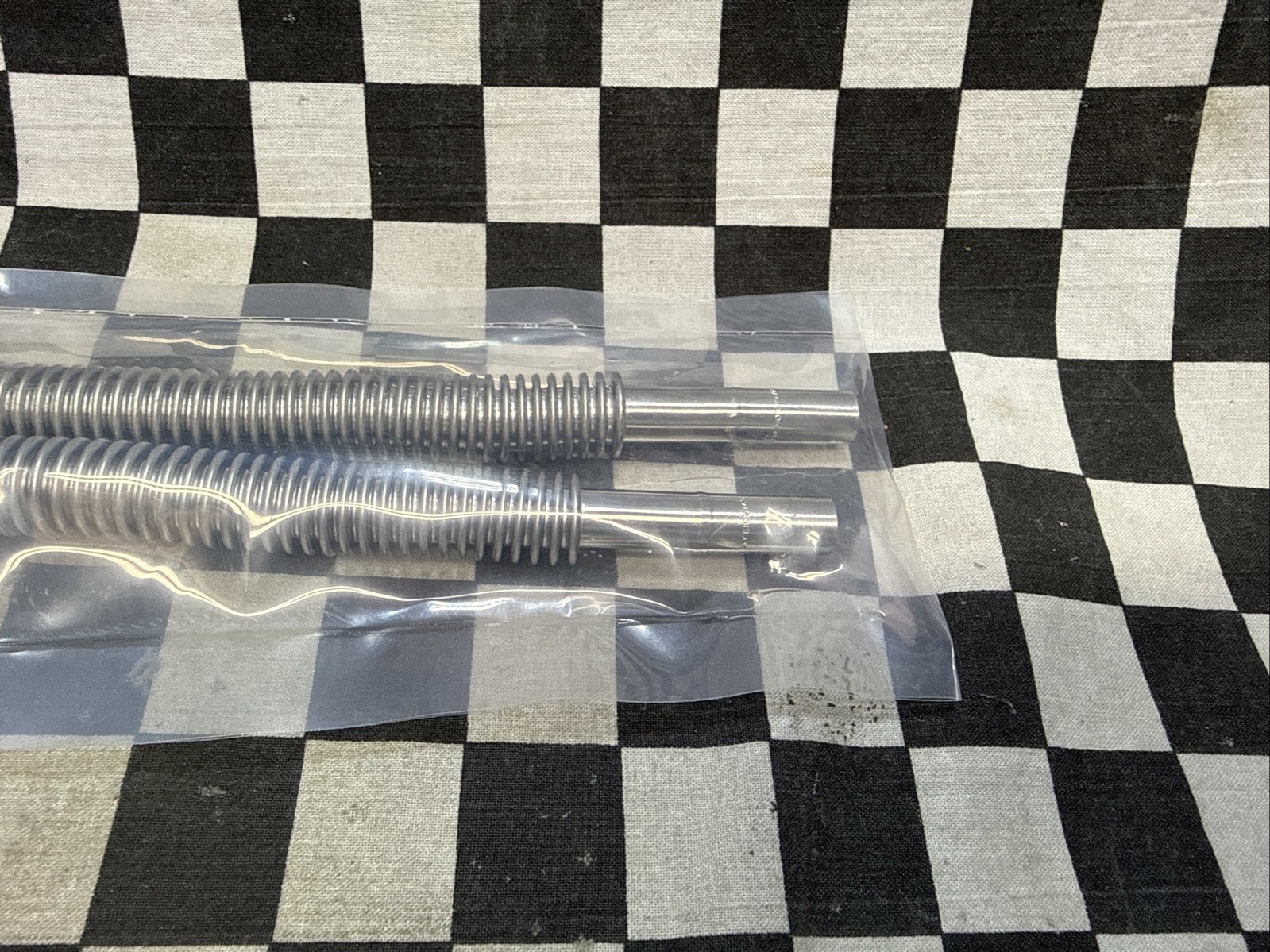 LOT OF 2, SWAGELOK 321-6-X-12-B2, Flexible Tubing 3/8″ X 12″, SHIPSAMEDAY#ZB60