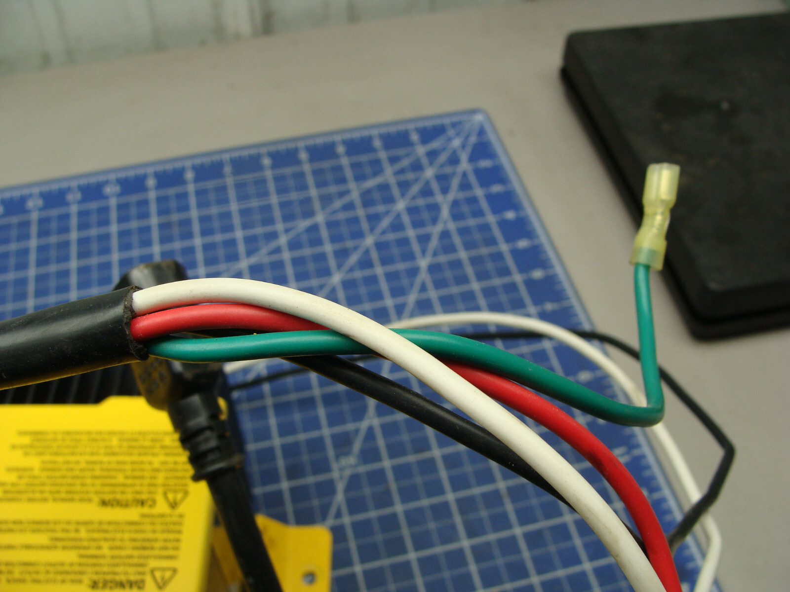 DELTA-Q QUIQ HF/PFC 36 V BATTERY CHARGER 912-3610-T2 LEAD ACID 18 CELL 21-400Ah