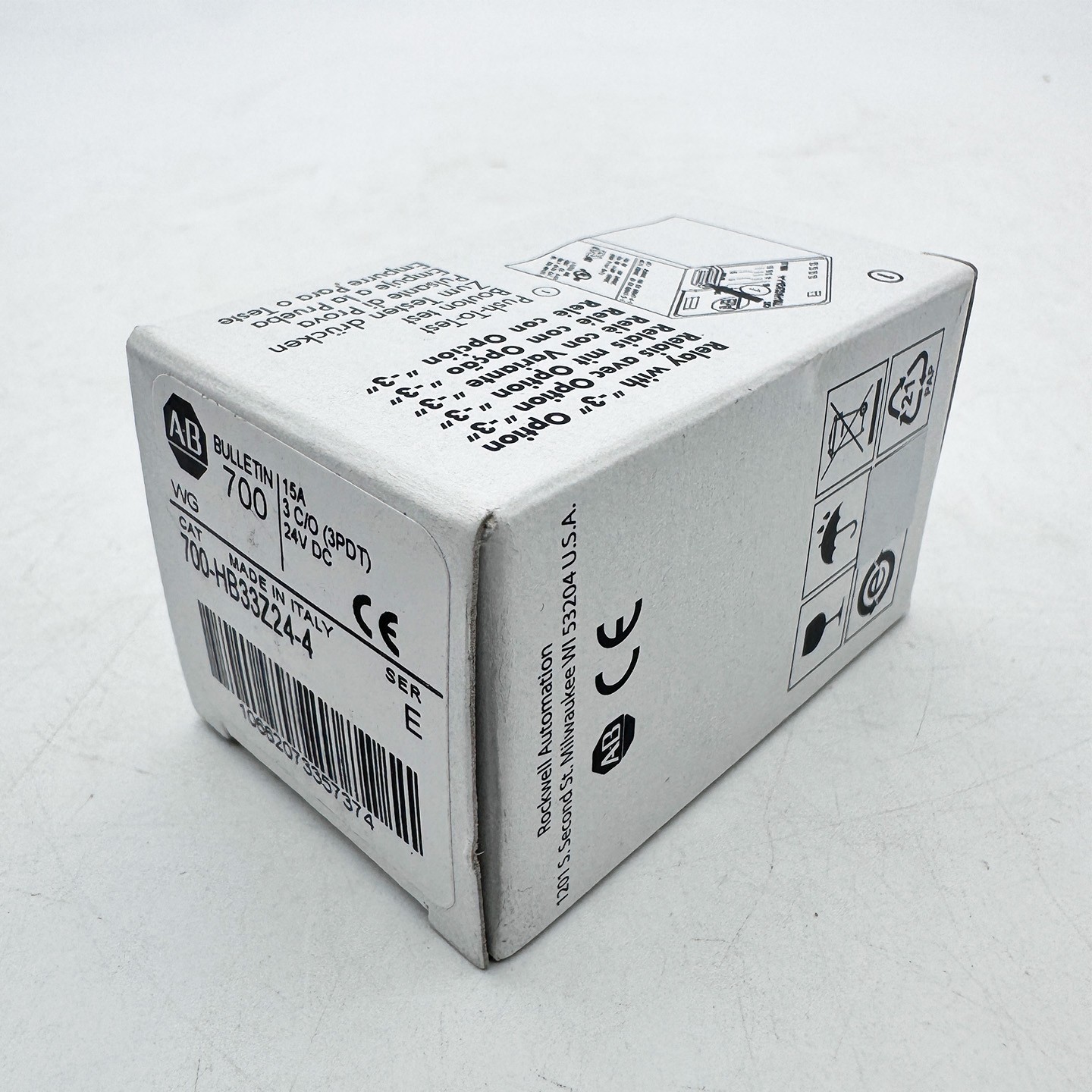 700-HB33Z24-4 24V DC GP Tall Square Base Relay New Original 700HB33Z244