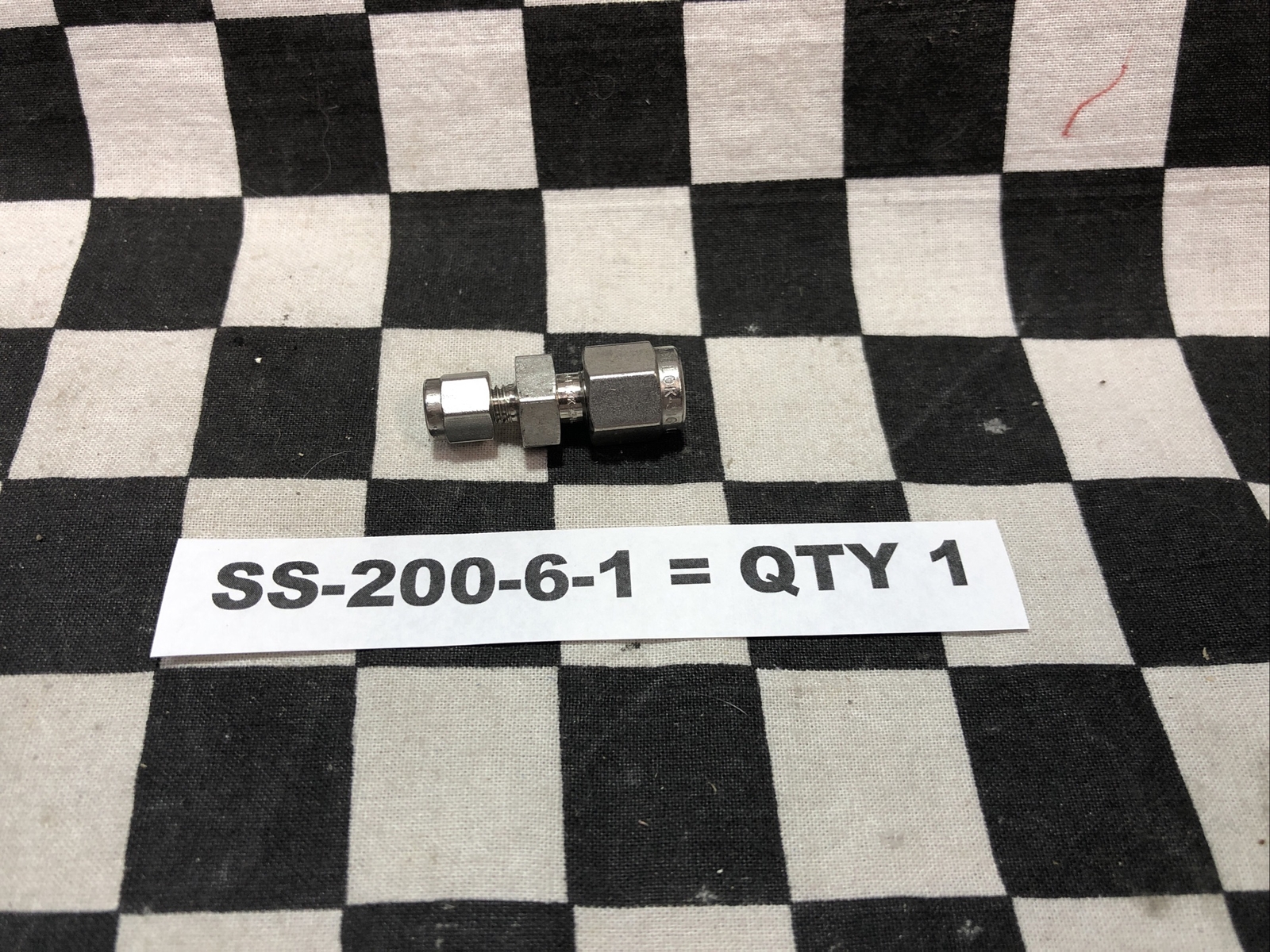 10x SWAGELOK Bulkhead Union 1/8″, SS-200-6-1 SS-200-61 SS-200-9 SS-200-C #1174Z2