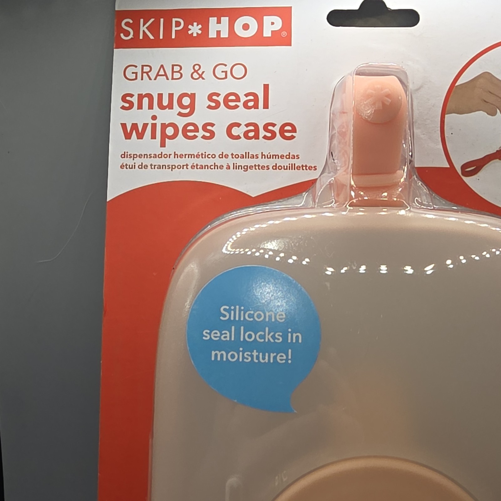 Skip Hop Grab & Go Snug Seal Wipes Case Holds up to 40 Wipes P/N 234153