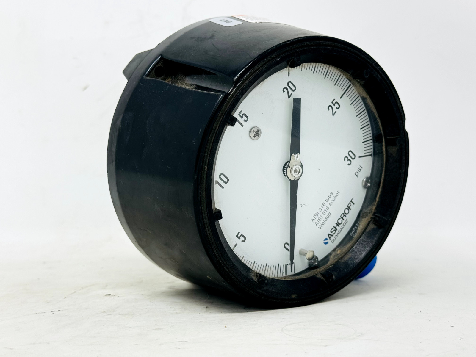 Ashcroft Duragauge 0-30 psi aisi 316 tube and socket Gauge used