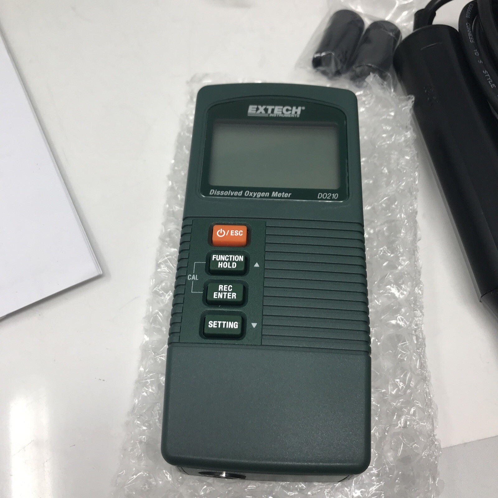 EXTECH DO210 Dissolved Oxygen Meter, 9V Battery