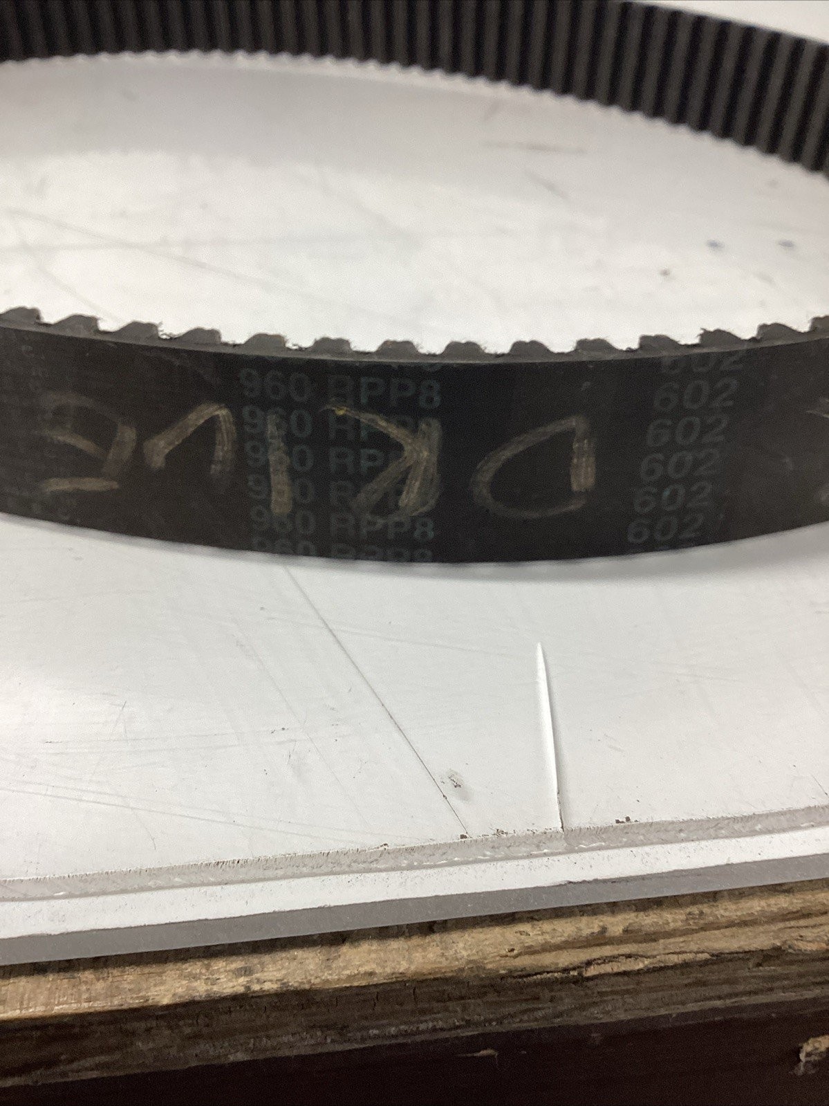 Megadyne Isoran 960RPP8 Timing Belt Q-116