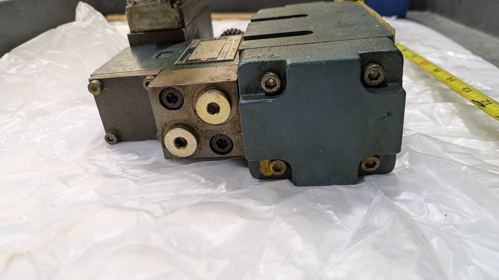 BOSCH 811 004 .105 0 811 404 629 ENQ15 31 3500 psi hydraulic valve