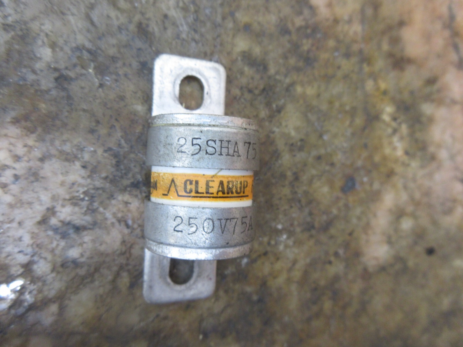 KYOSAN CLEAR UP FUSE 25SHA75 LOT OF 3 PIECES