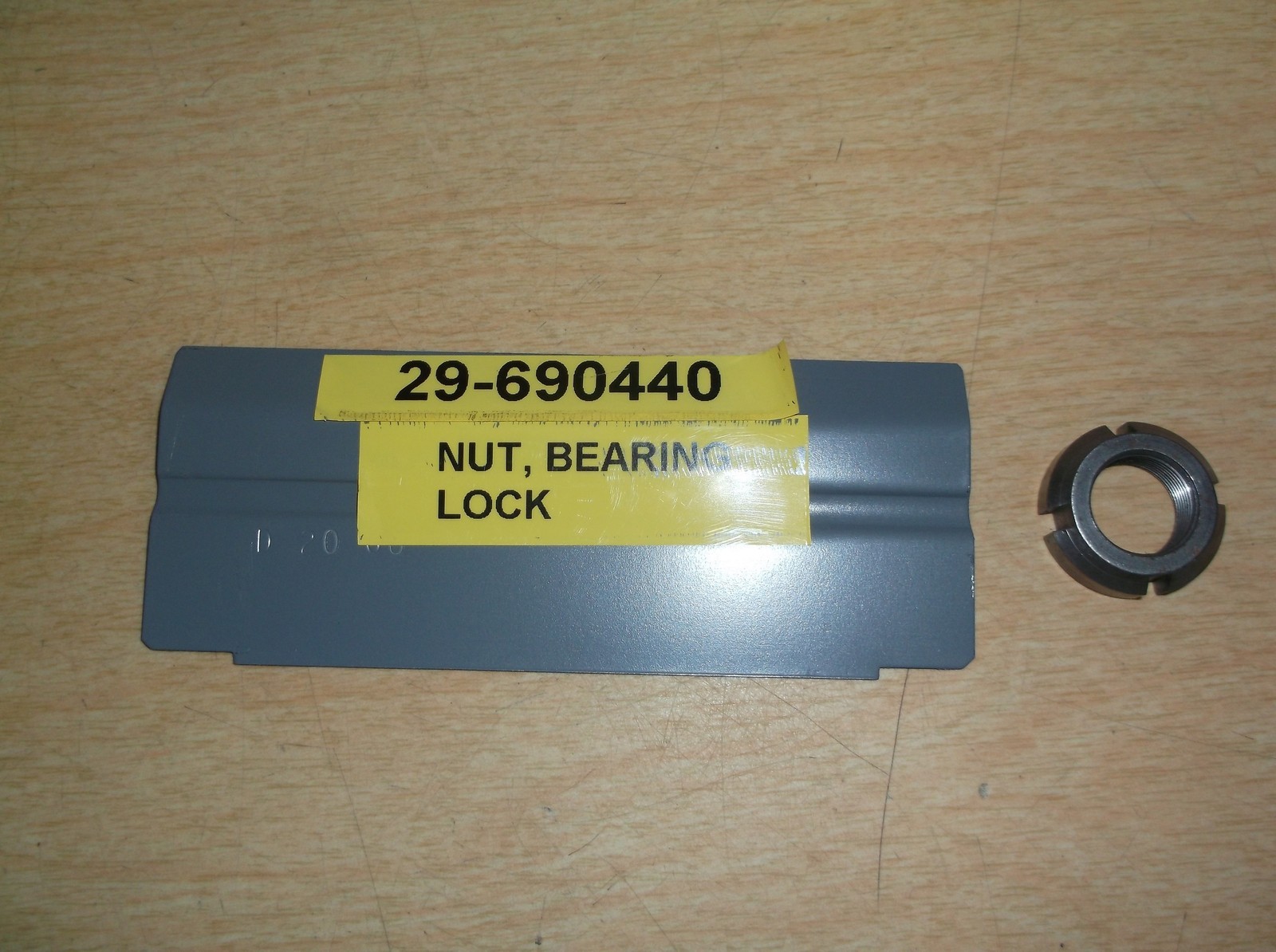 NEW Stanley 29-690440 Bearing Lock Nut *FREE SHIPPING*