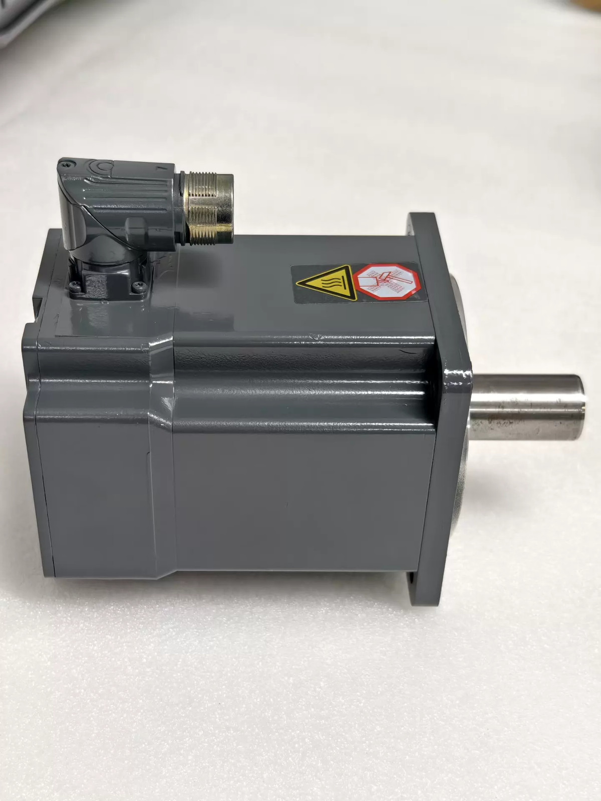 1PCS AM8051-0E10-0000 via DHL or FedEX or UPS 1-Year Warranty !