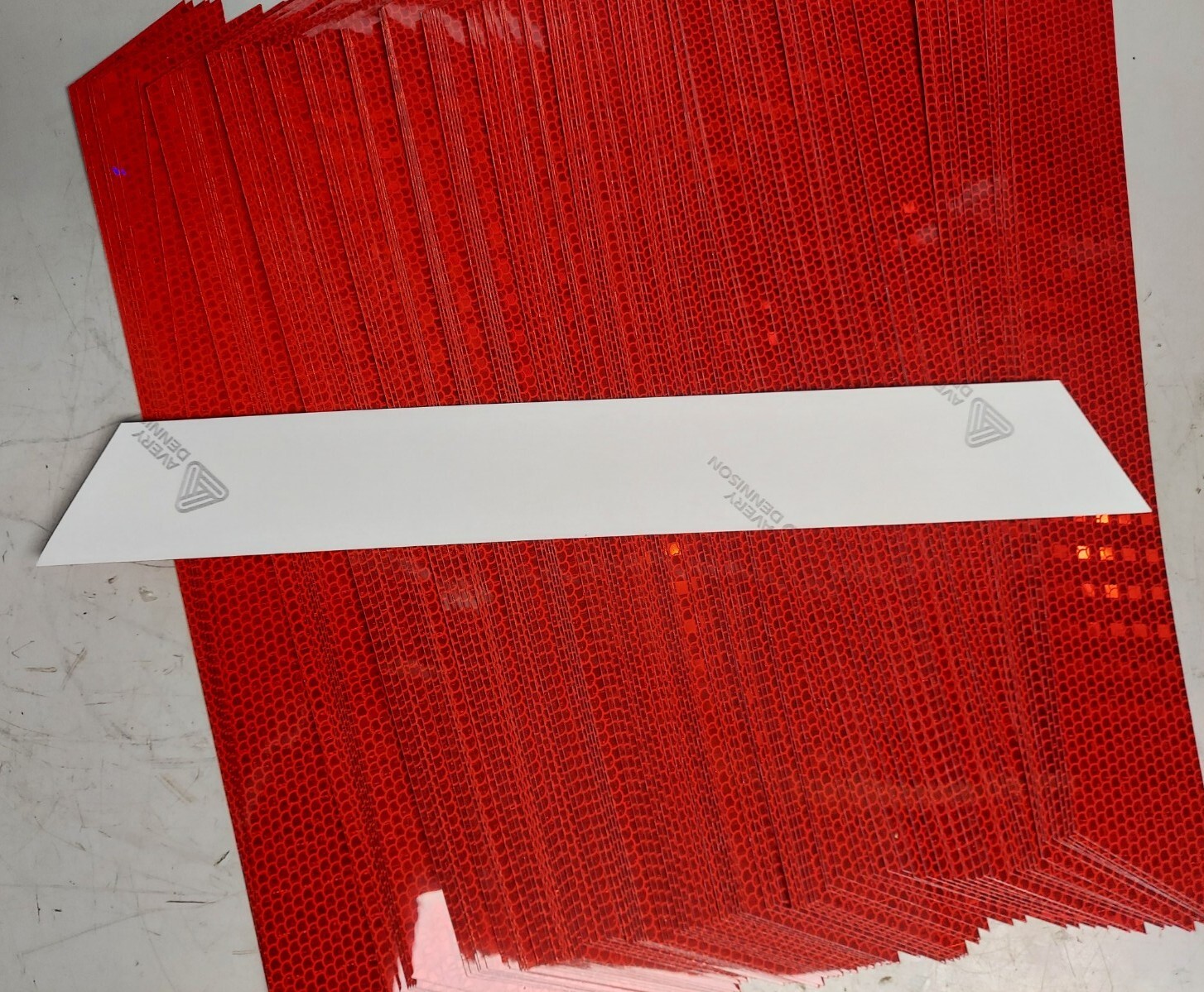 Bag of 100 – Avery Dennison Red Reflective Strips V972NPLUQ 13.8″ x 1.75″