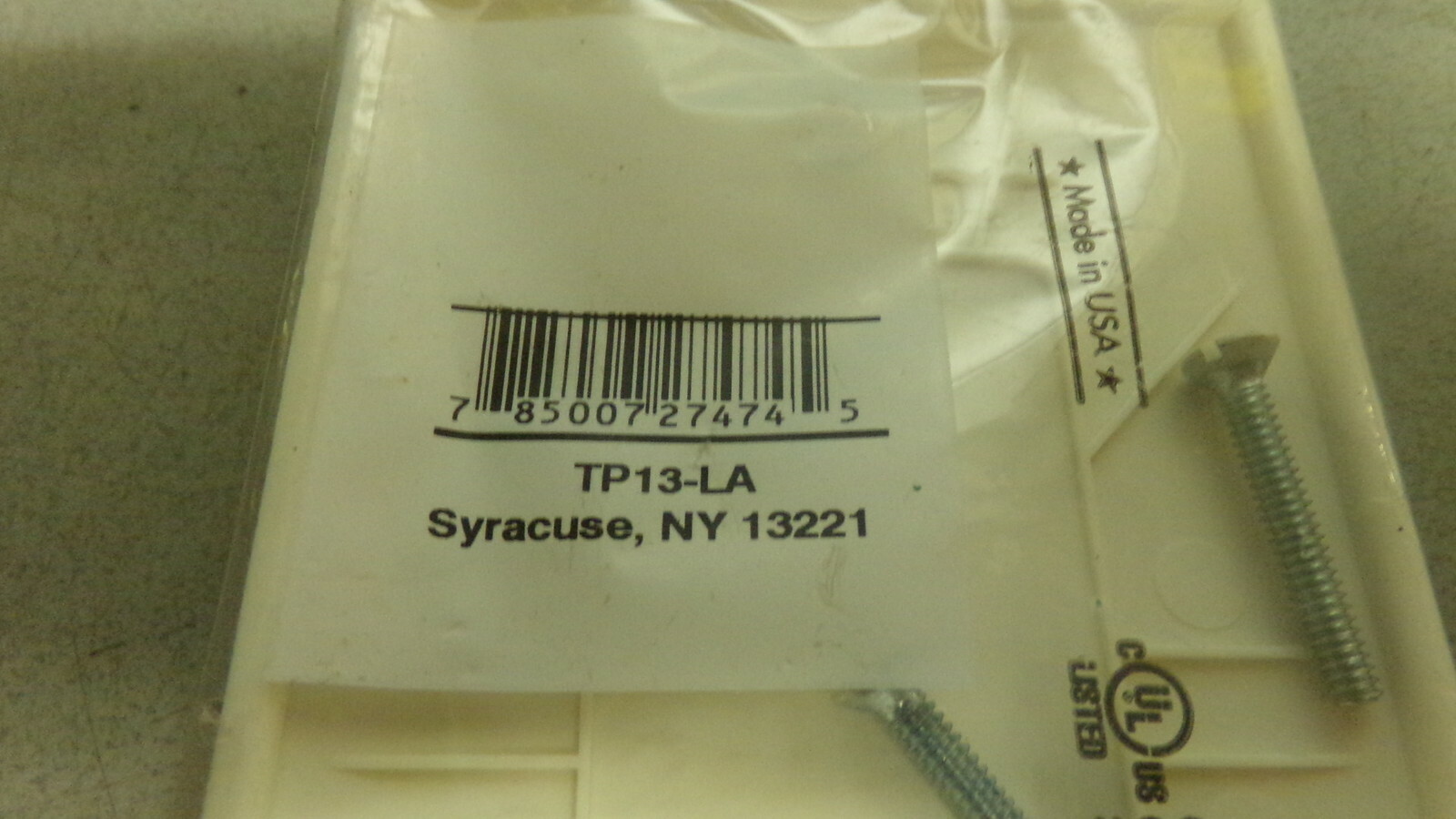NEW Pass & Seymour TP13-LA Trademaster LIght Almond Outlet Cover Wall Plate
