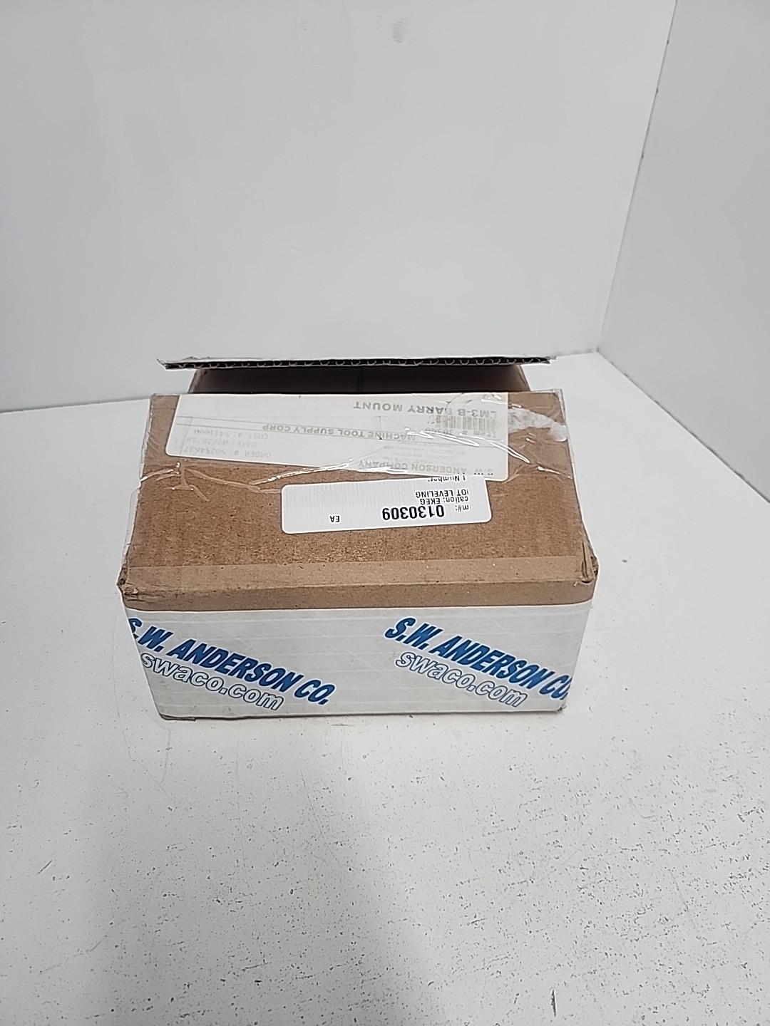 BARRY CONTROLS LM3-B LEVELING MOUNT – BARRYMOUNT, NO BOLT **NOS **