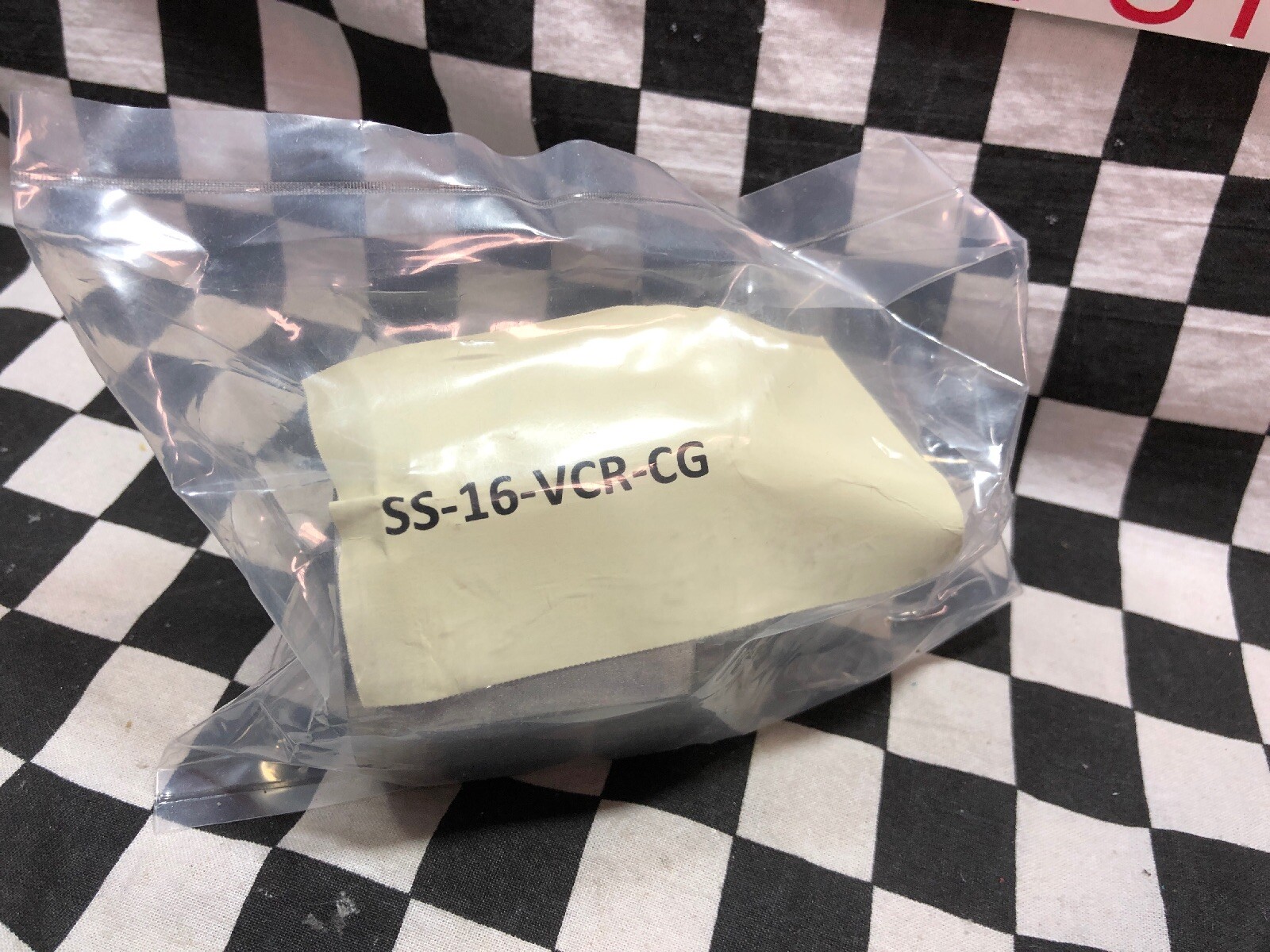 LOT OF 8, Swagelok SS-16-VCR-CG, VCR Face Seal Fitting 1″, SS16VCRCG, #130B20