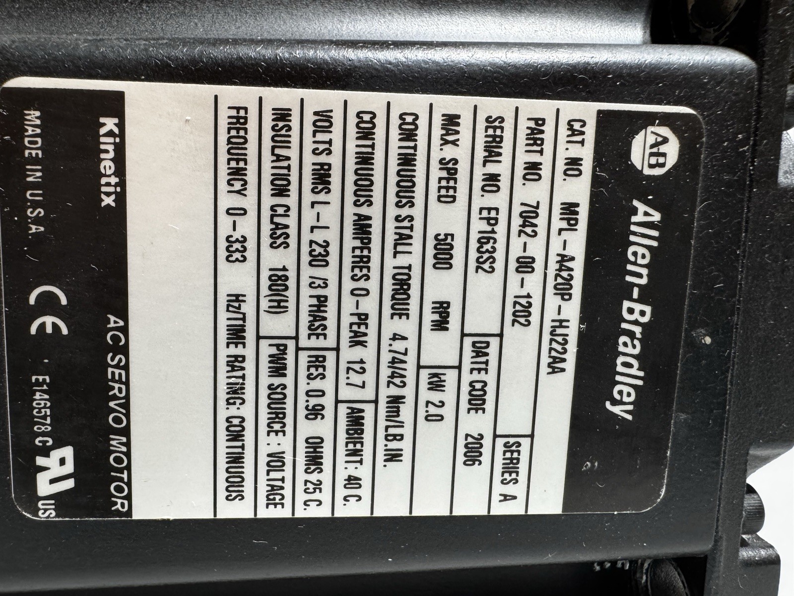 ALLEN BRADLEY MPL-A420P-HJ22AA SERVO MOTOR LIGHTLY USED AND TESTED