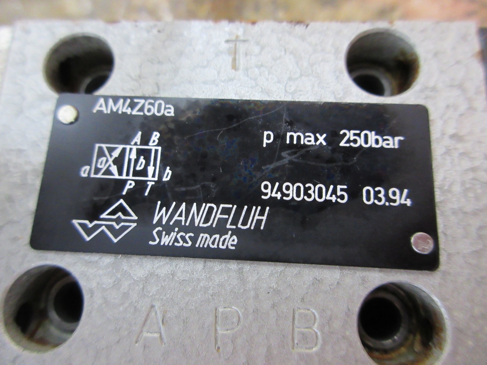 TORNOS BECHLER ENC-164 AM4Z60A WANDFLUH HYDRAULIK SIN45V VALVE
