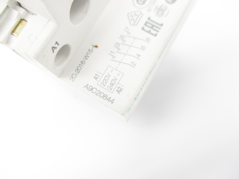 SCHNEIDER ELECTRIC A9C20844 220/240V NSNP