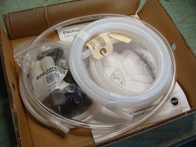 PULSATRON SERIES E PLUS METERING PUMP LPH7SA-KTC3-XXX 240GPD @ 35PSI 115VAC