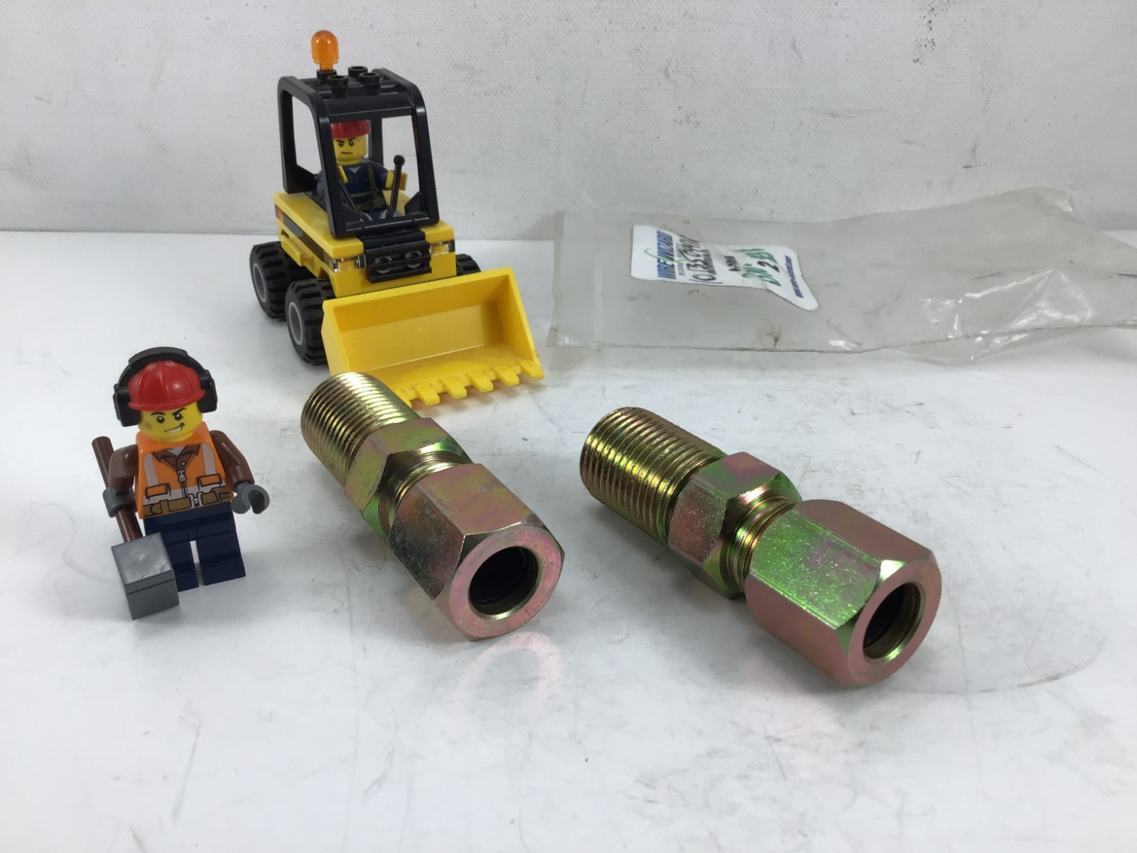 A-10HM – WIRE WIZARD – 2 PART LOT!! – COMPRESSION FITTINGS – **NEW OLD STOCK!!**