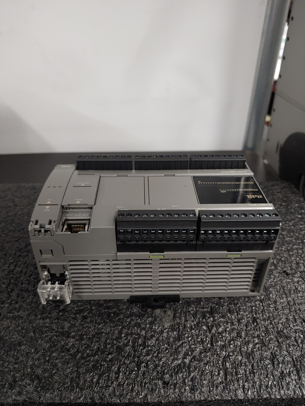 IDEC FC6A-C40R1CE 40IO CPU 24VDC Relay FC6A MicroSmart PLC