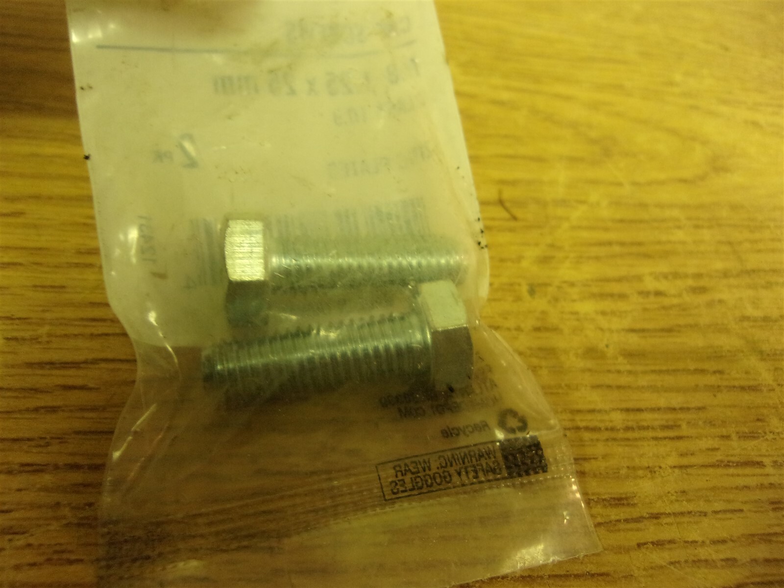 NEW Everbilt Cap Screws M8-1.25X25mm, Lot of 2 *FREE SHIPPING*