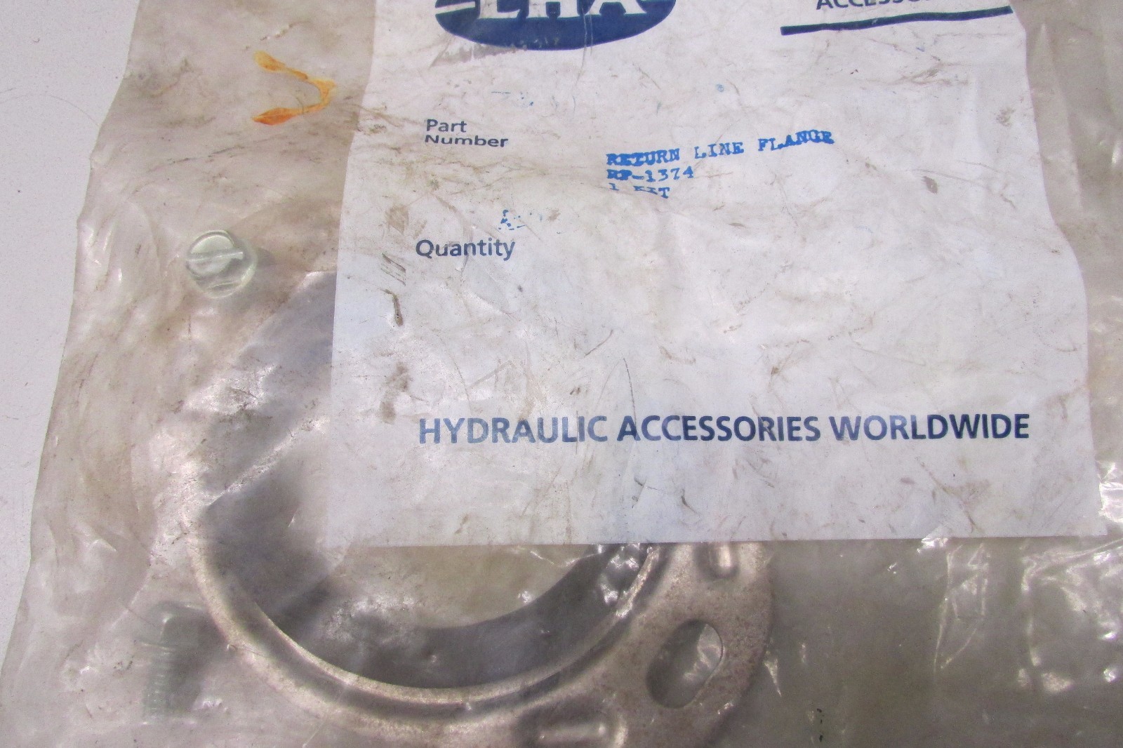 LHA RP-1374 Return Line Flange Kit