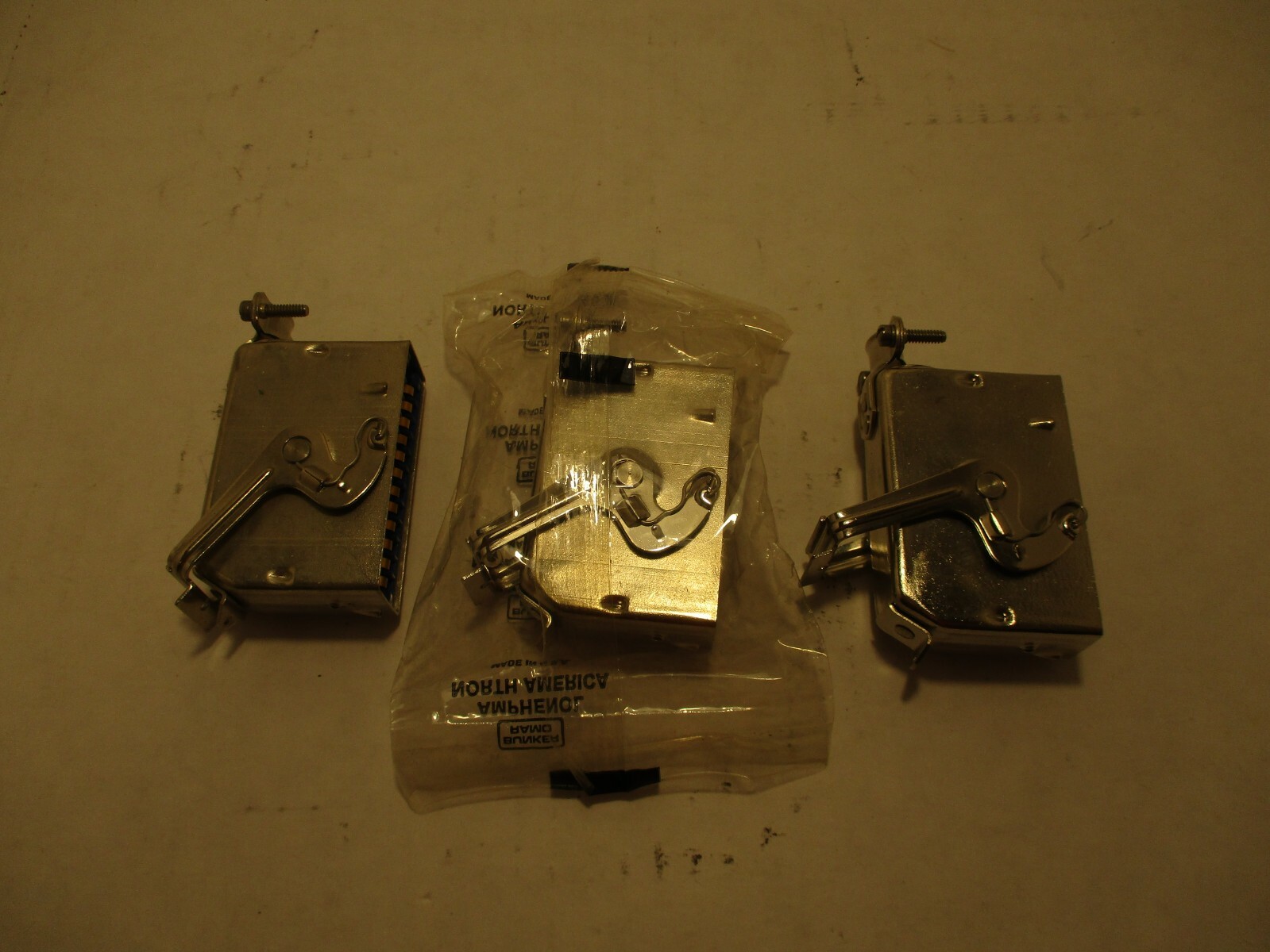 Amphenol Connector 26-4501-24S NEW LOT OF THREE