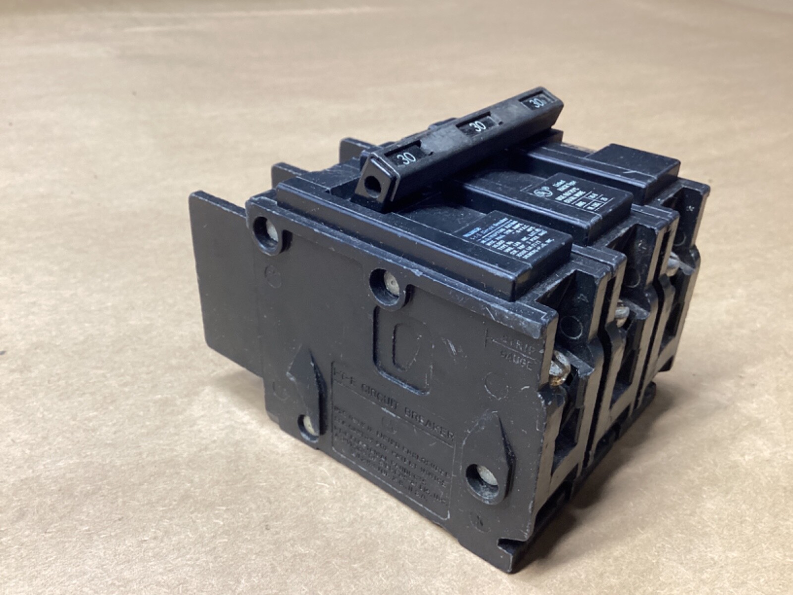 ITE Circuit Breaker BQ3B030 Type EQ-B 30A 3 Pole #114F257*CO