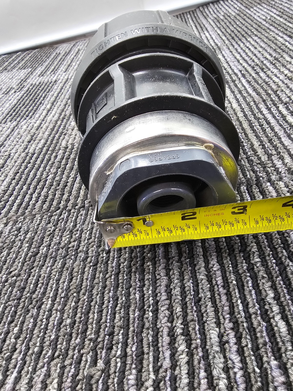 IPS OD 2 PVCI D2467 Compression End Cap Connector Black 6-3/8″ x 3″