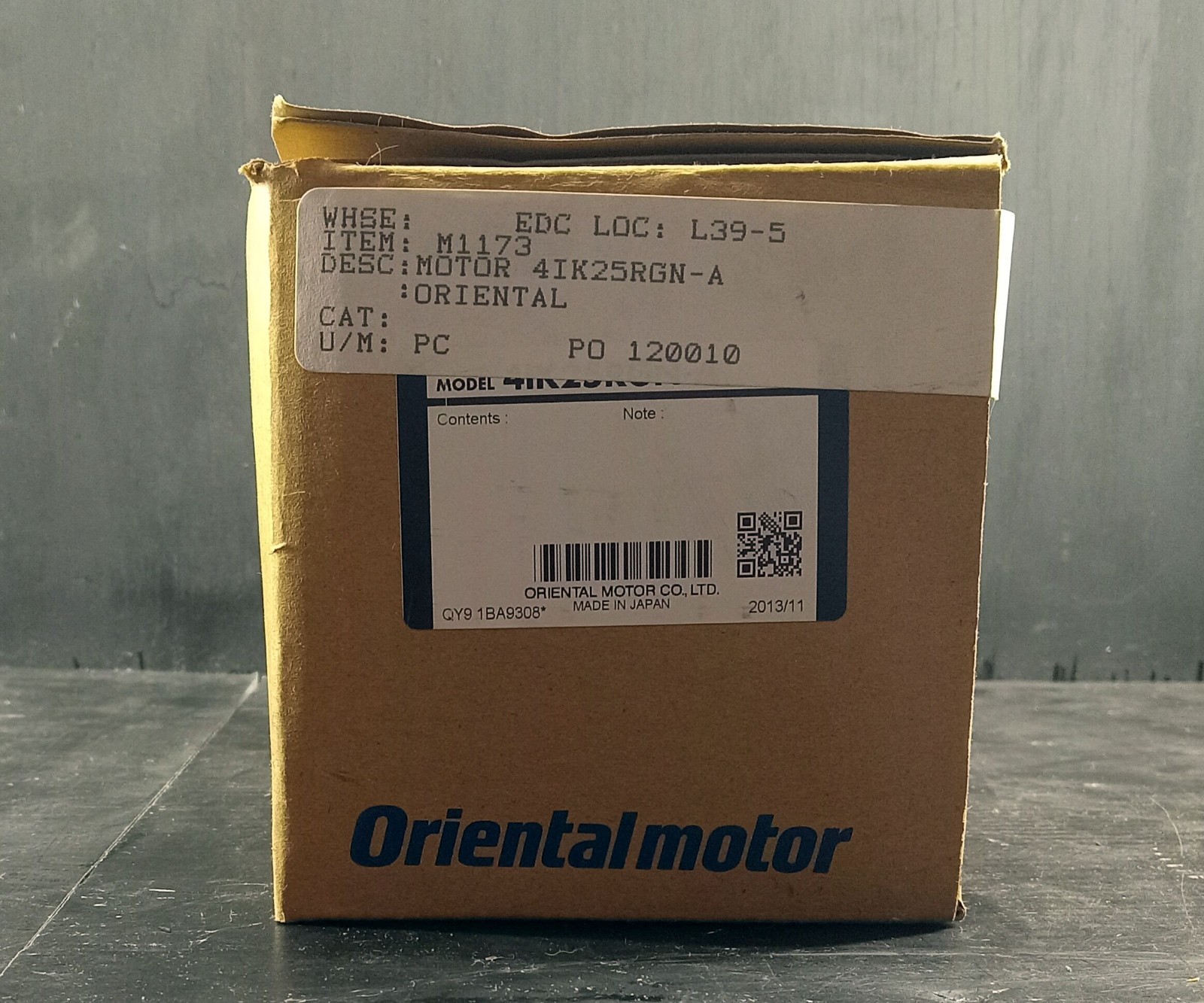 1 NEW ORIENTAL MOTOR 4IK25RGN-A SPEED CONTROL MOTOR NIB ***MAKE OFFER***