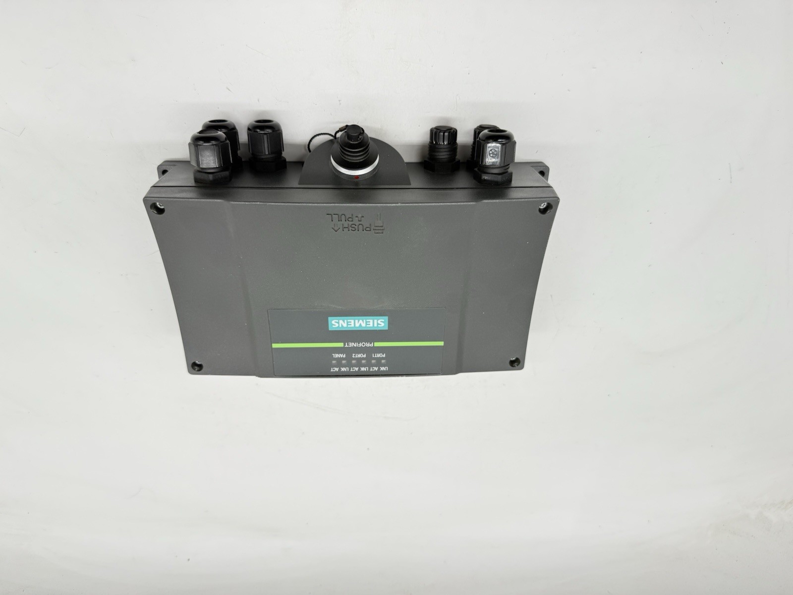 Siemens 6AV6671-5AE11-0AX0 Connectivity Box PN Plus PROFINET Module