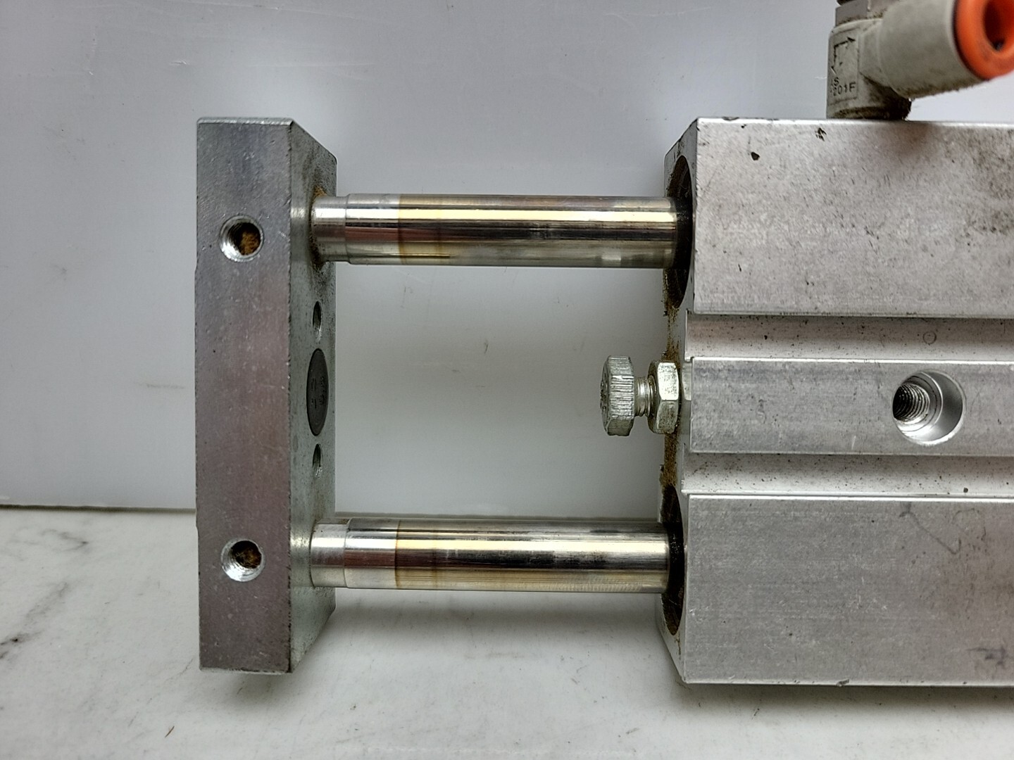 Festo DPZ-20-40-P-A Twin Cylinder Dual Piston 20mm Bore 40mm Stroke 32695 Used