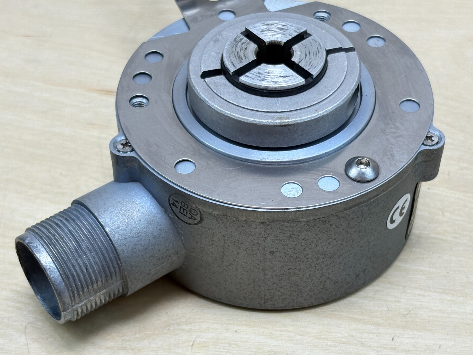 BEI XHS35F-37-R2-SS-10,000-T2-ABZC-28V/V-SM18 Encoder