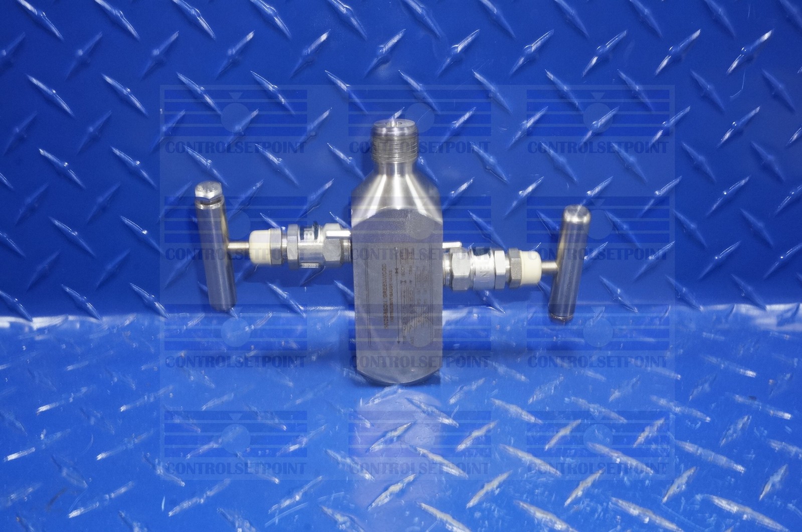 ANDERSON GREENWOOD MANIFOLD M25VIS-44 USD 2 VALVE MANIFOLD
