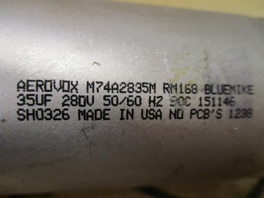 Aerovox M74A2835M Capacitor 35µF 280V