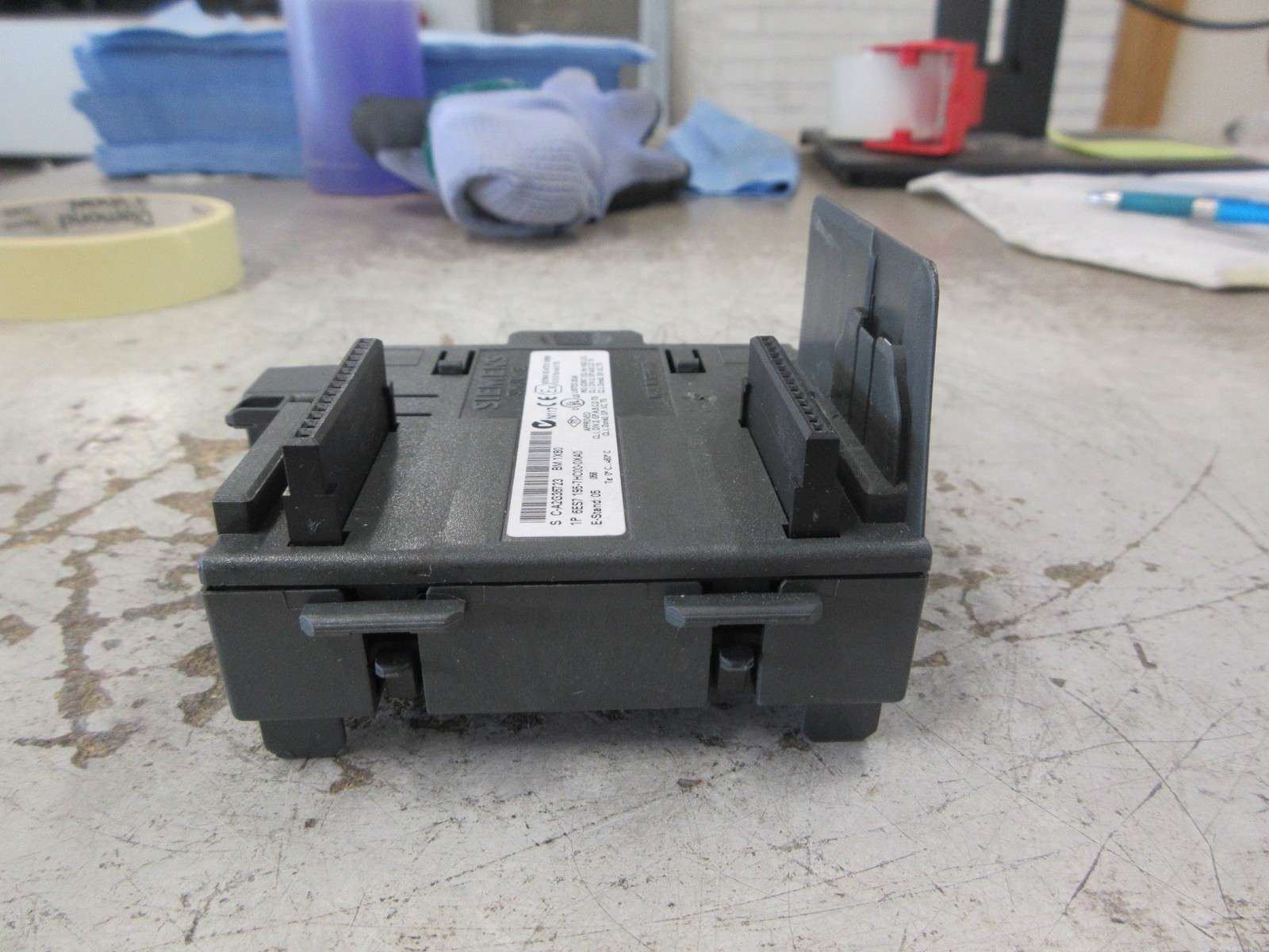 Siemens Simatic S7 Bus Module 6ES7 195-7HC00-0XA0 E-Stand: 05 Used