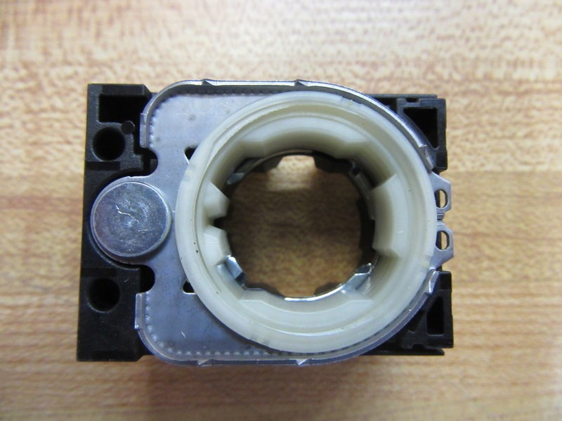 Siemens 3SU1500-0AA10-0AA0 Button Holder (Pack of 6)