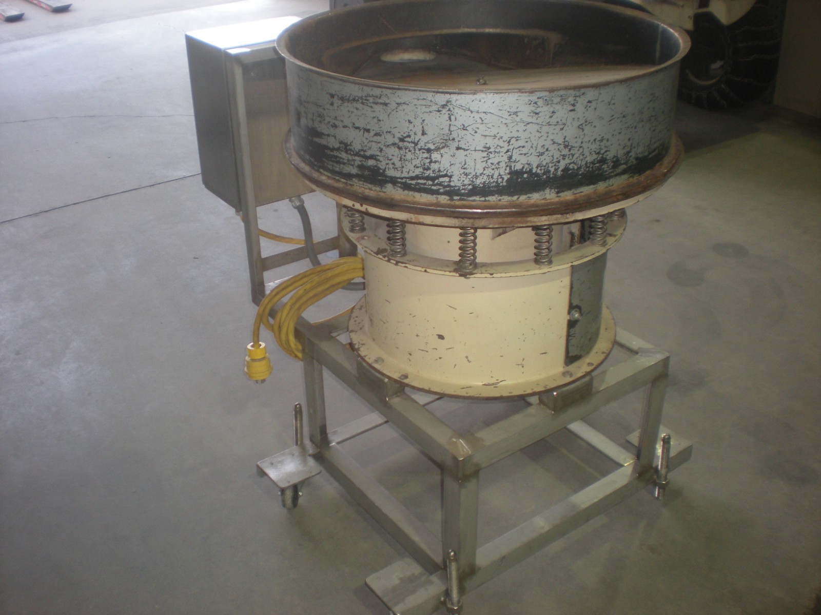 Sweco Model S30S66 Vibro-Energy Separator – 460VAC – 3-Phase – Test Ran OK