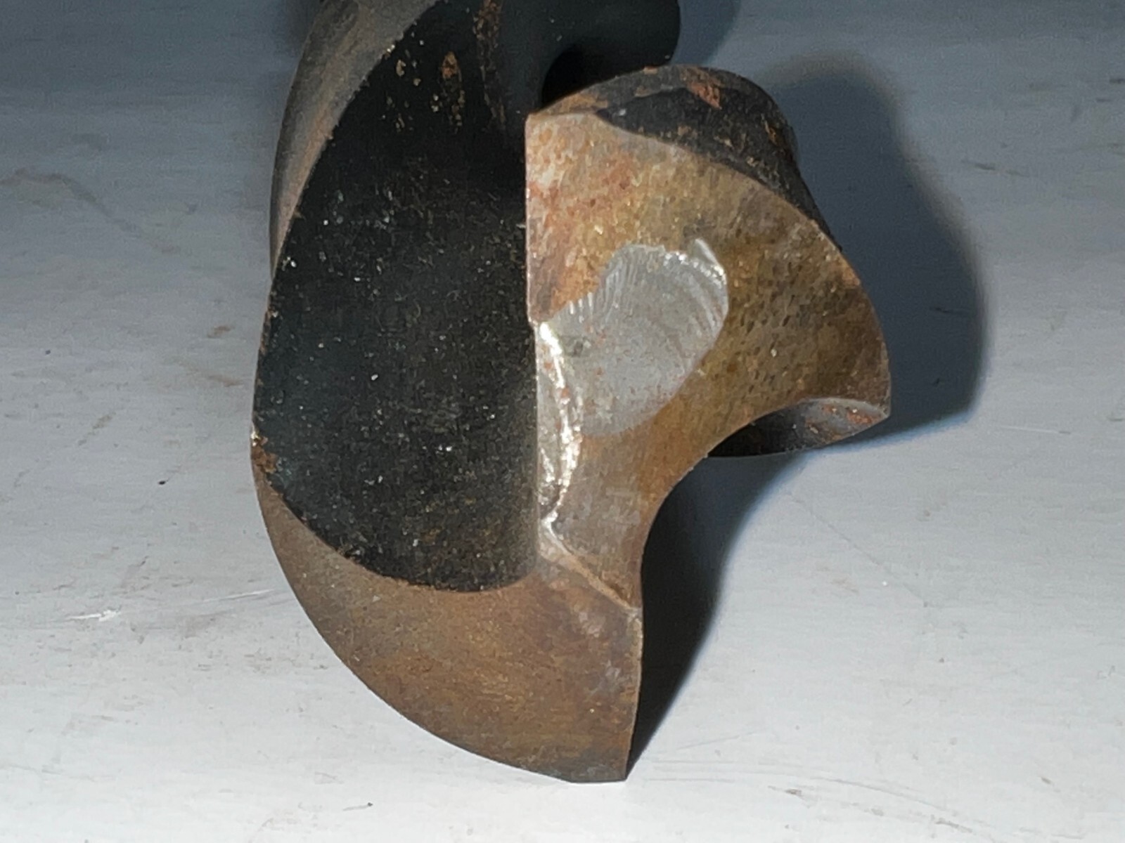 HSS MORSE TAPER SHANK DRILL BIT MT4 1-13/32″ CUT 9-1/4″ LOC 14-1/2″ OAL