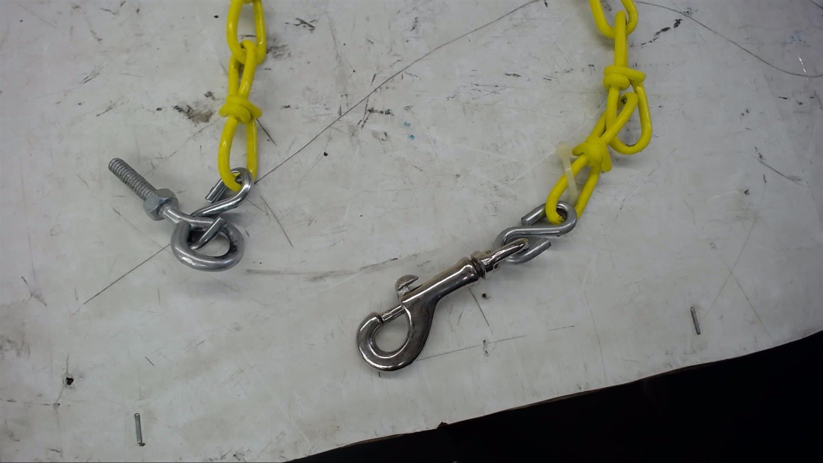 Lot Of 20 — 2-6 Ft Long Plastic Coated Chain